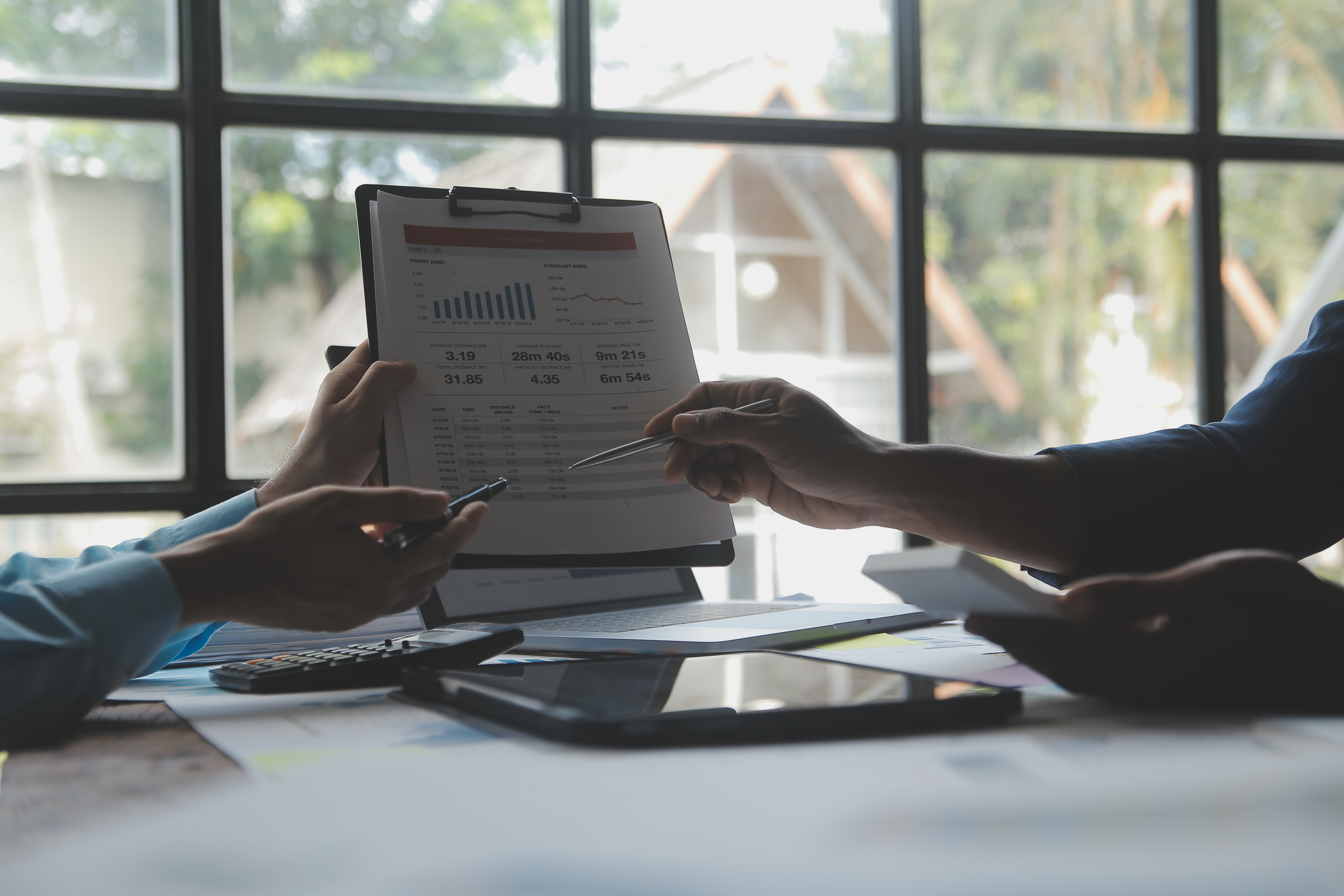 financial-analysts-analyze-business-financial-reports-digital-tablet-planning-investment-project-discussion-meeting-corporate-showing-results-their-successful-teamwork