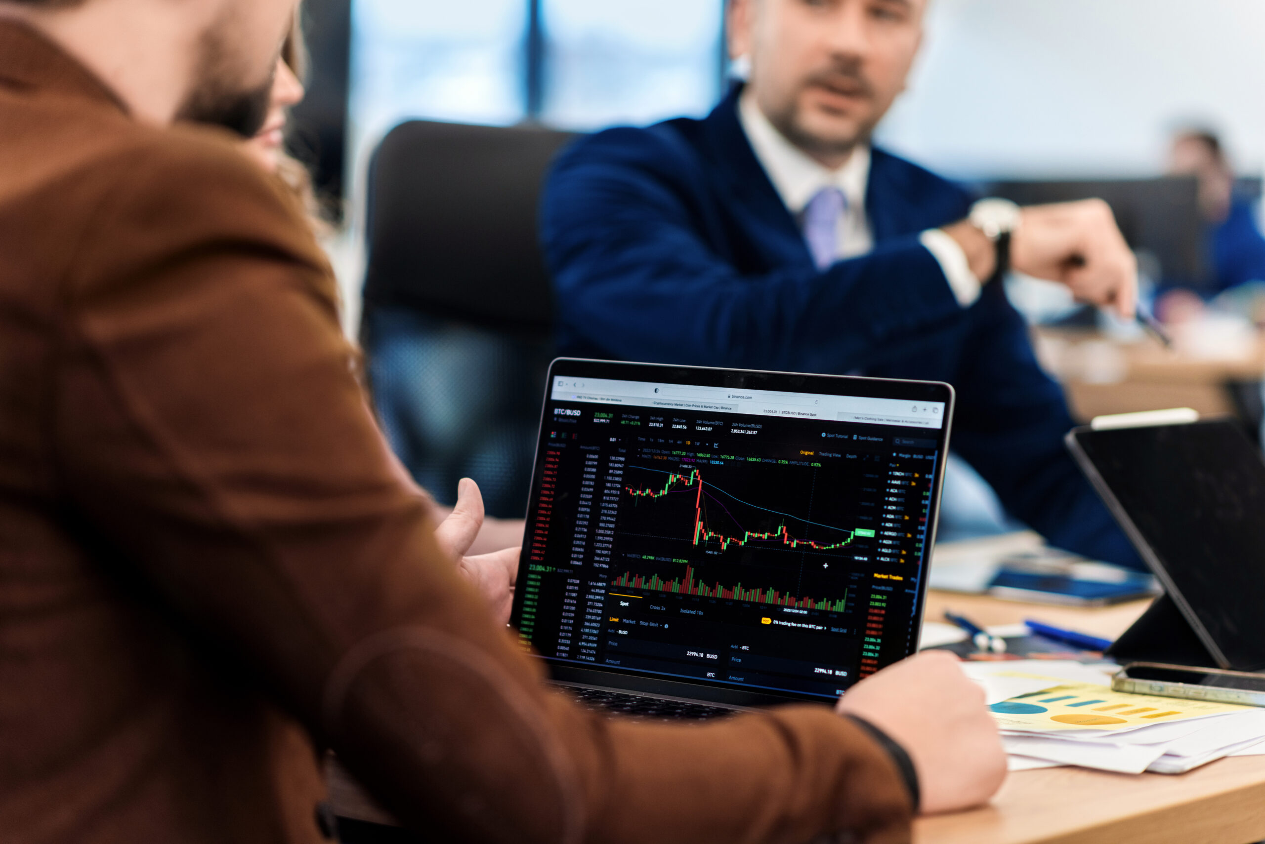 Comprar à vista ou preservar capital? O erro financeiro que até investidores evitam